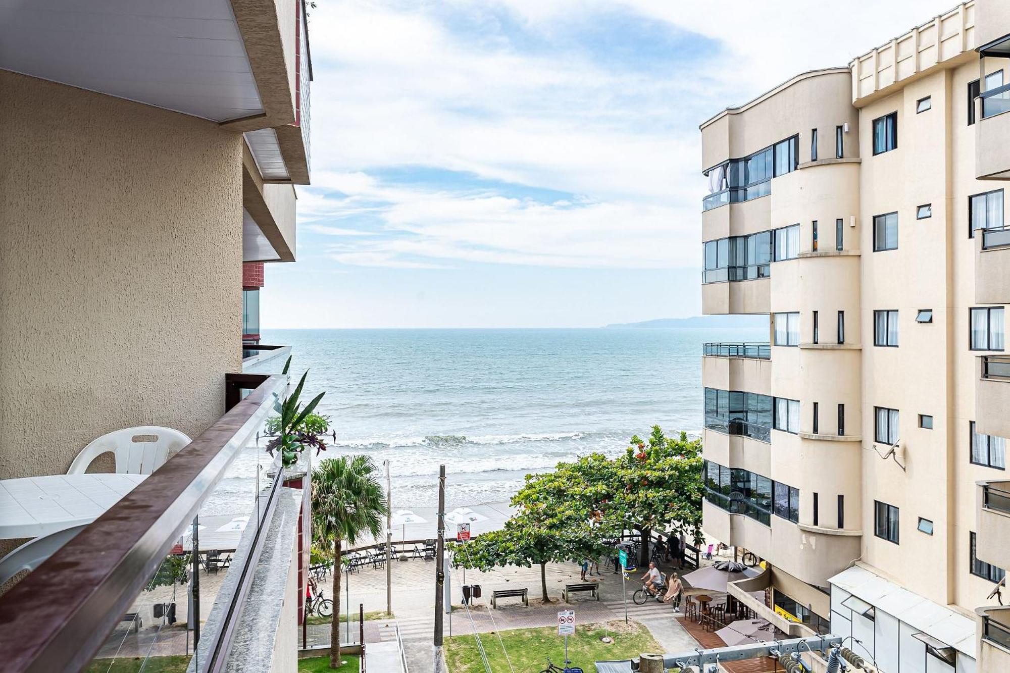 Apto Pe Na Areia Vista Mar Em Meia Praia Evb308 Itapema Buitenkant foto